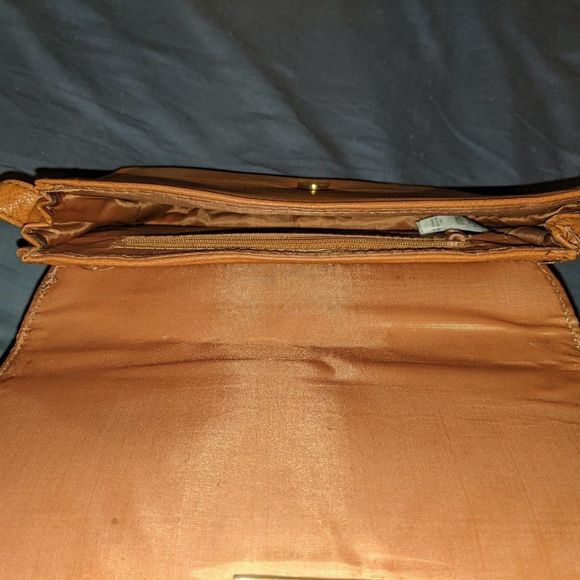 Atmosphere Handbag💥PRICE DROP💥 - Picture 6 of 7